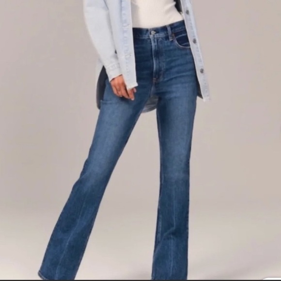 Abercrombie & Fitch Denim - Abercrombie & Fitch 70s Vintage Flare Ultra High Rise size 25
